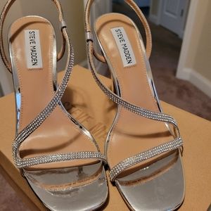 Steve Madden Noelle heels sz 8